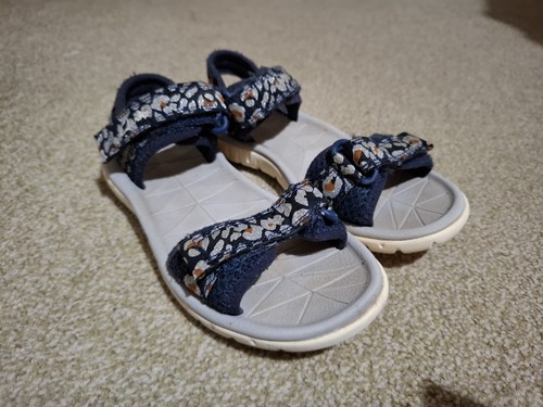 Children clarks size - children's,